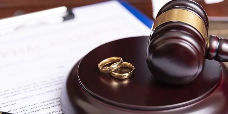 ¿Qué pasa si me divorcio y tengo un crédito con mi pareja en este 2025?